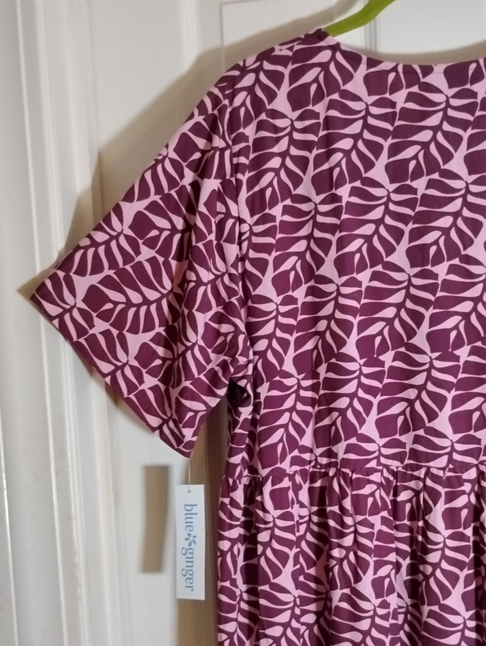 Hawaiian Leaf-Print Relaxed Maxi Dress in Mauve and Dusty Rose Blue Ginger - Picture 8 of 14